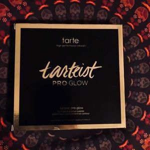 tarte highlight and contour pallet